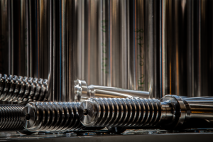 Long threaded parts produced by CNC turning
